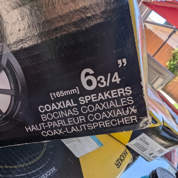 Speakers and subwoofers - Picture 2 of 5